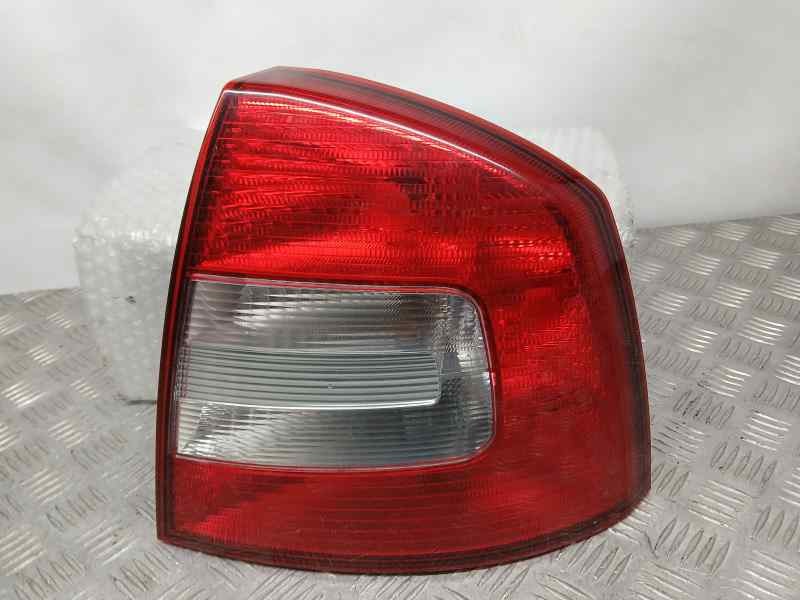 Recambio de piloto trasero derecho para skoda octavia berlina (1z3) collection referencia OEM IAM 1Z5945112B  