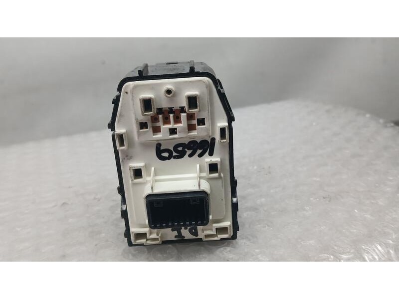 Recambio de mando retrovisor para kia stonic (yb) 1.2 cvvt referencia OEM IAM 4D64801160  