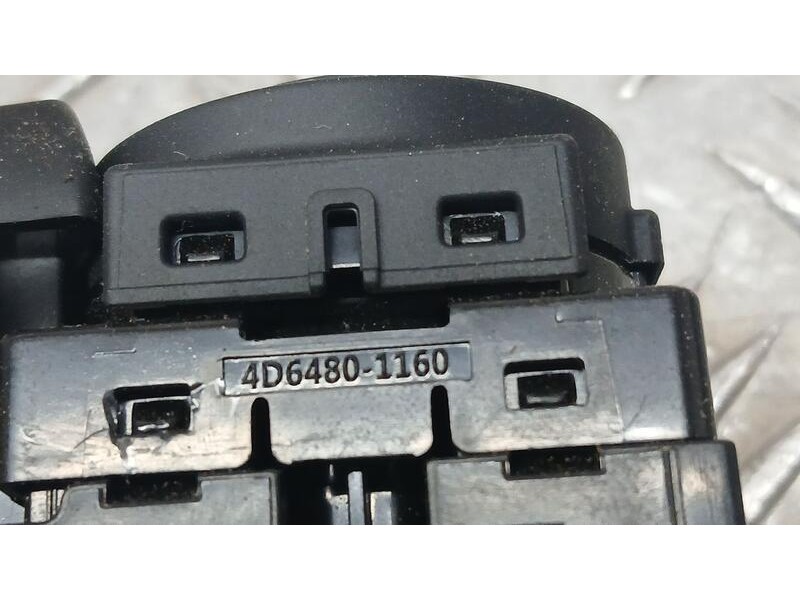 Recambio de mando retrovisor para kia stonic (yb) 1.2 cvvt referencia OEM IAM 4D64801160  