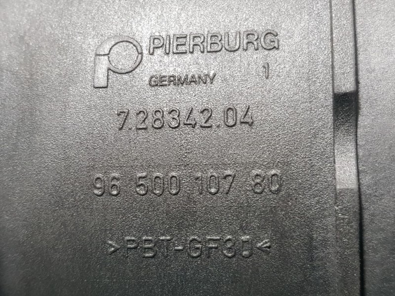 Recambio de caudalimetro para peugeot 407 sr confort referencia OEM IAM 9650010780 72834204 PIERBURG