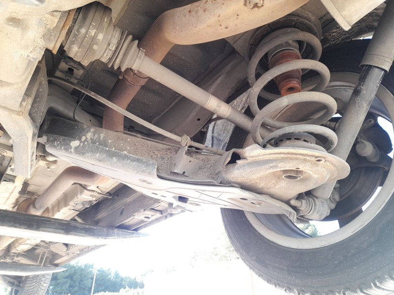 Recambio de mangueta trasera derecha para mercedes-benz vito tourer (w447) 114 cdi / 114 bluetec 4-matic (447.701, 447.703,... r