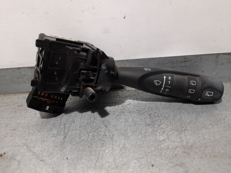 Recambio de mando limpia para hyundai i10 style referencia OEM IAM 93420B9610  