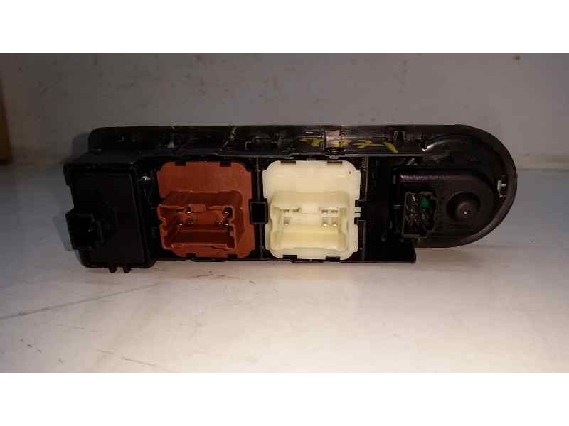 Recambio de mando elevalunas delantero izquierdo para renault captur 5 p referencia OEM IAM 254118422R 254113300R 
