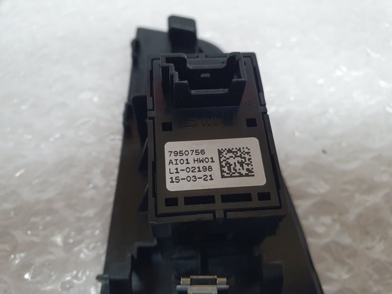 Recambio de mando elevalunas delantero derecho para bmw serie 2 gran coupe (f44) 220d aventage 4p referencia OEM IAM 7950756  