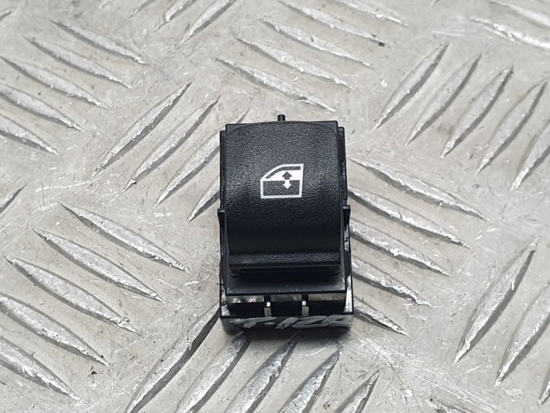 Recambio de mando elevalunas trasero izquierdo para bmw serie 2 gran coupe (f44) 220d aventage 4p referencia OEM IAM 7950756  