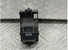 Recambio de mando elevalunas trasero izquierdo para toyota auris active referencia OEM IAM 8481002140  