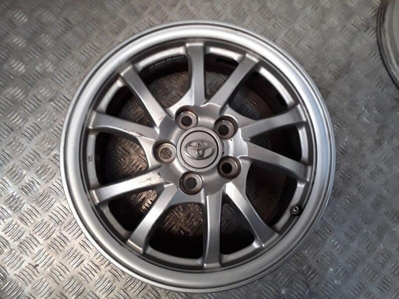 Recambio de juego llantas aluminio para toyota prius (_w3_) 1.8 hybrid (zvw3_) referencia OEM IAM 6.5X16 5 TORN ET39 ALUMINIO RO