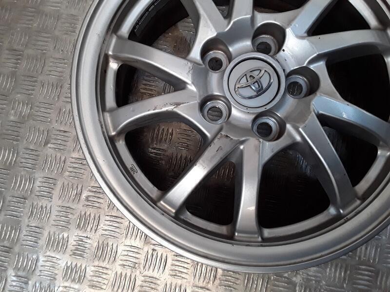 Recambio de juego llantas aluminio para toyota prius (_w3_) 1.8 hybrid (zvw3_) referencia OEM IAM 6.5X16 5 TORN ET39 ALUMINIO RO