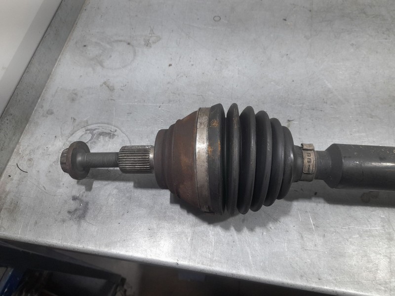 Recambio de mangueta delantera derecha para volkswagen touran (1t3) 1.6 tdi referencia OEM IAM 1K0407272QN  