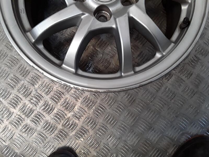 Recambio de juego llantas aluminio para toyota prius (_w3_) 1.8 hybrid (zvw3_) referencia OEM IAM 6.5X16 5 TORN ET39 ALUMINIO RO