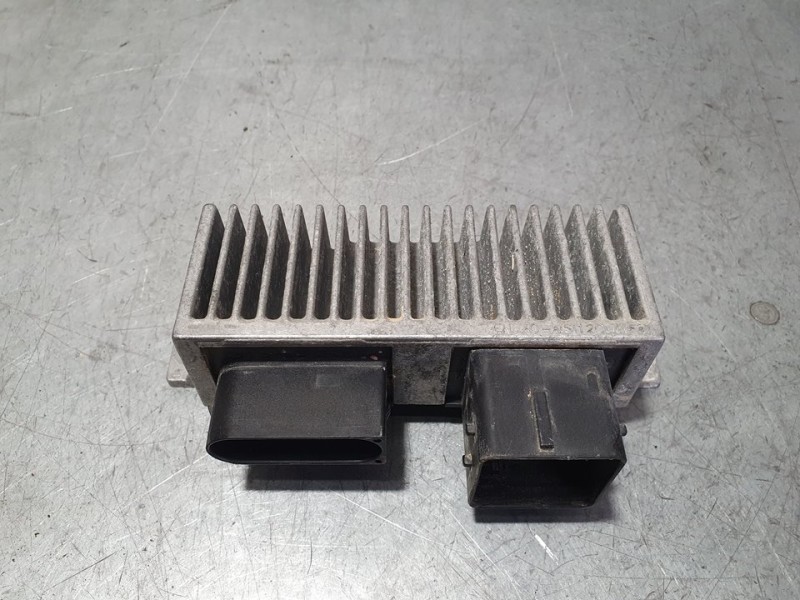 Recambio de rele para renault kangoo profesional referencia OEM IAM 271206395R  