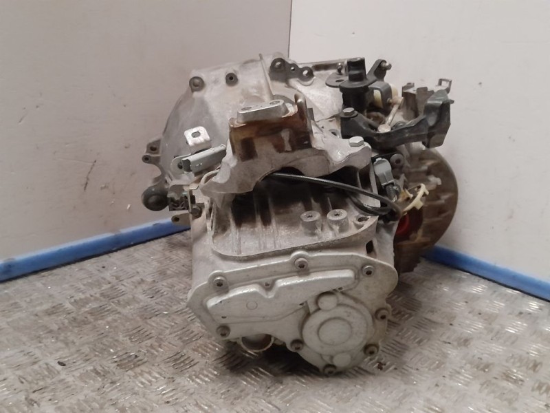 Recambio de caja cambios para peugeot 3008 active referencia OEM IAM 20MB48 0558529 6VELOCIDADES