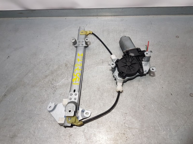Recambio de elevalunas trasero izquierdo para nissan qashqai (j10) tekna referencia OEM IAM 82701JD40A  ELECTRICO 2 PINS