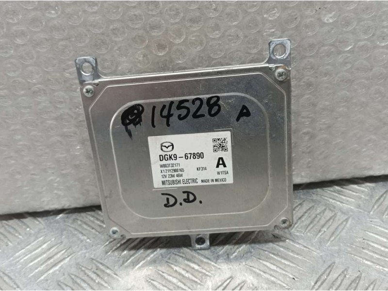 Recambio de centralita faros xenon para mazda cx-30 basis 2wd referencia OEM IAM DGK967890 W003T32171 MITSUBISHI