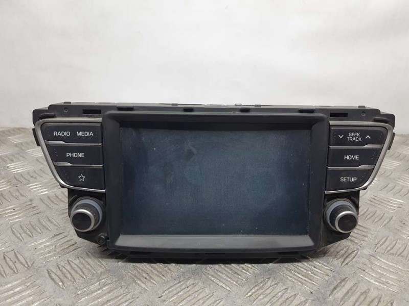 Recambio de sistema navegacion gps para hyundai i20 active tecno active bluedrive referencia OEM IAM 96160CBBC0RDR ADBC0CBEE 