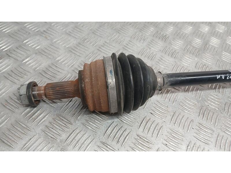 Recambio de transmision delantera izquierda para peugeot 3008 active referencia OEM IAM 9806699880  