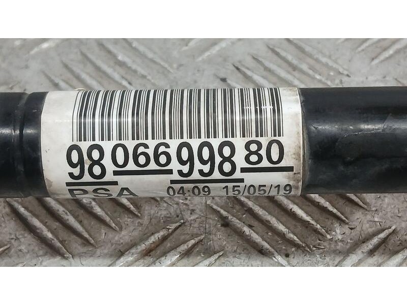 Recambio de transmision delantera izquierda para peugeot 3008 active referencia OEM IAM 9806699880  