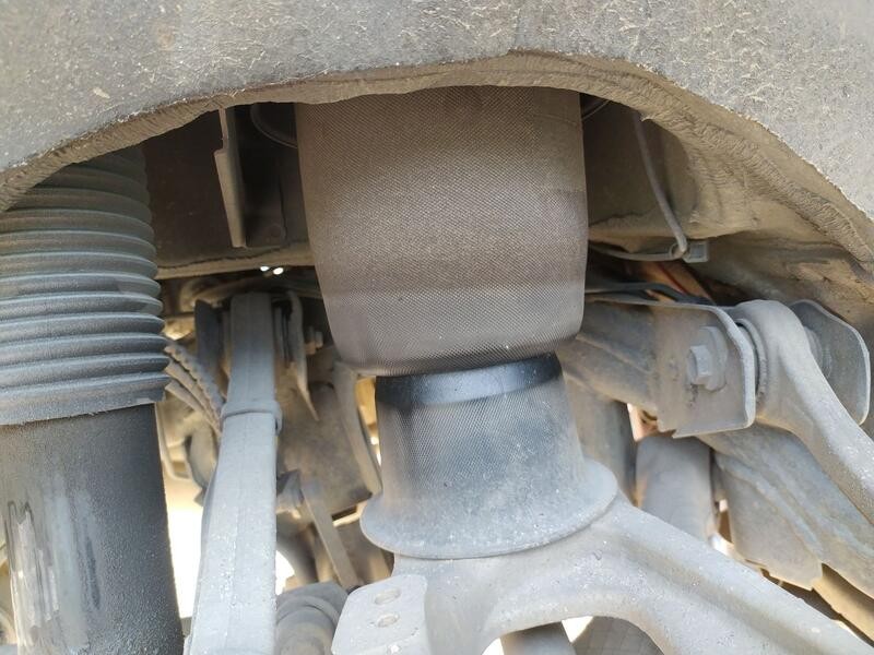 Recambio de balona para bmw x5 (f15) xdrive 40d referencia OEM IAM 37126795013 DERECHA 