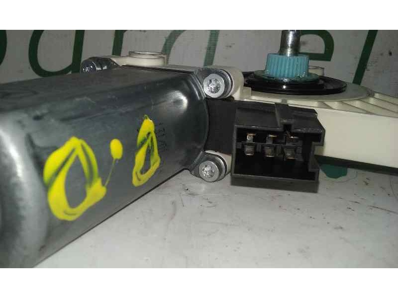 Recambio de motor elevalunas delantero derecho para mercedes-benz clase b (w245) 200 cdi (245.208) referencia OEM IAM  6 PINS EL