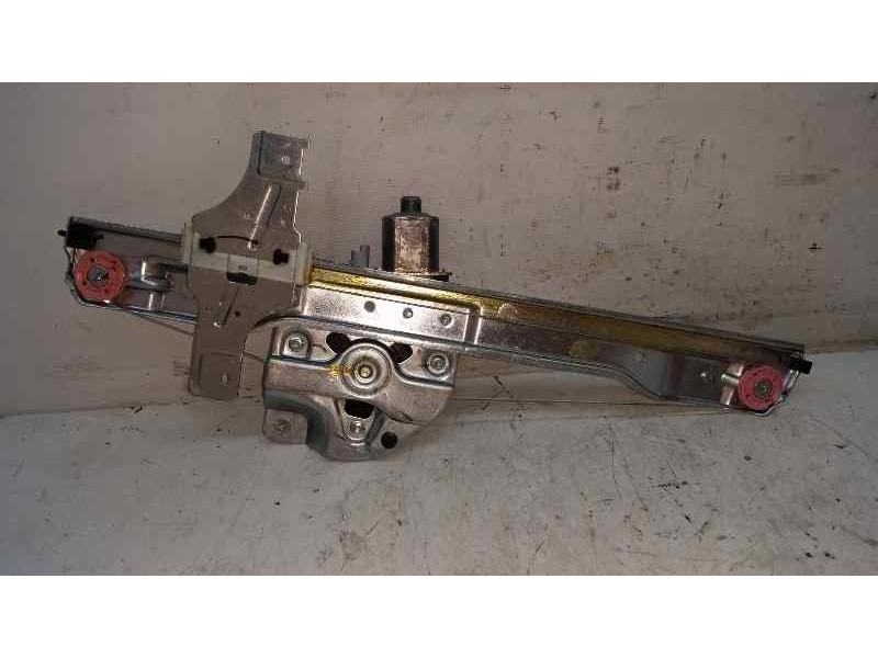 Recambio de elevalunas delantero derecho para peugeot 208 active referencia OEM IAM 0130822702 9674254380 BOSCH