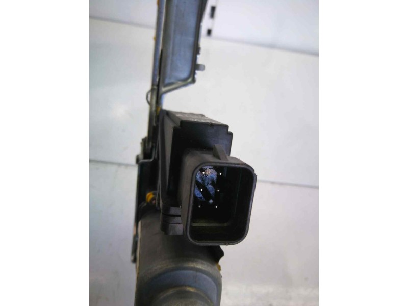 Recambio de elevalunas delantero izquierdo para opel corsa c club referencia OEM IAM 24466593  6 PINS