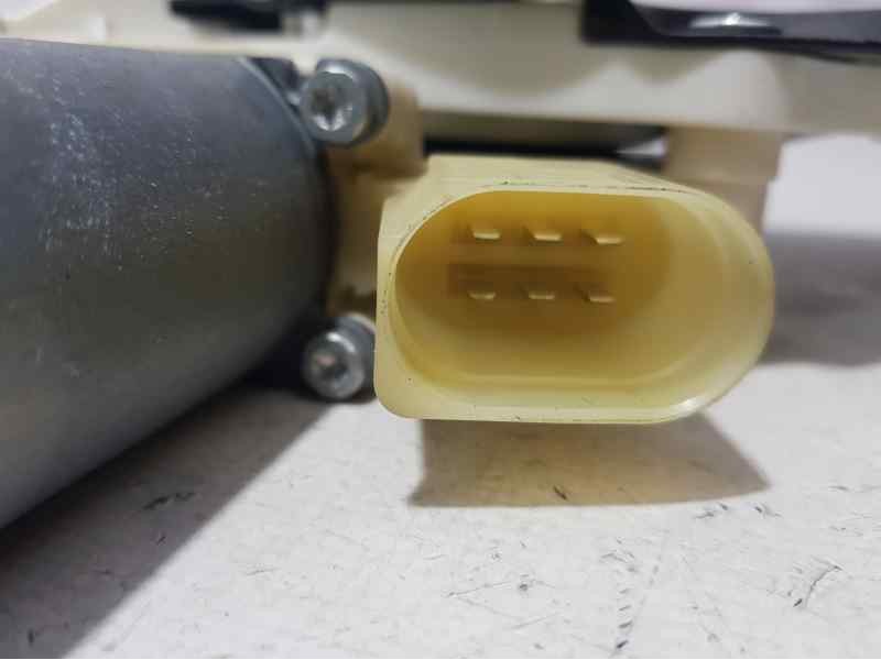 Recambio de elevalunas delantero derecho para bmw serie 5 berlina (e60) 520i referencia OEM IAM  6 PINS ELECTRICO