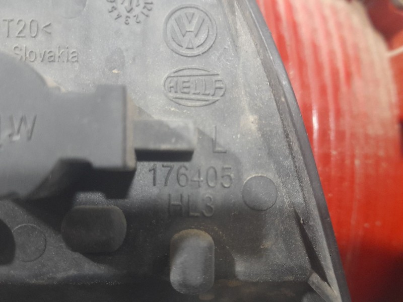 Recambio de piloto trasero izquierdo exterior para volkswagen touran (1t3) 1.6 tdi referencia OEM IAM 1T0945095R 03770138 HELLA