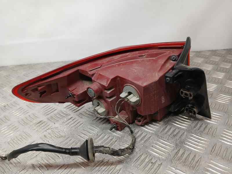 Recambio de piloto trasero derecho para kia stonic (ybcuv) concept referencia OEM IAM 92402H8  EXTERIOR