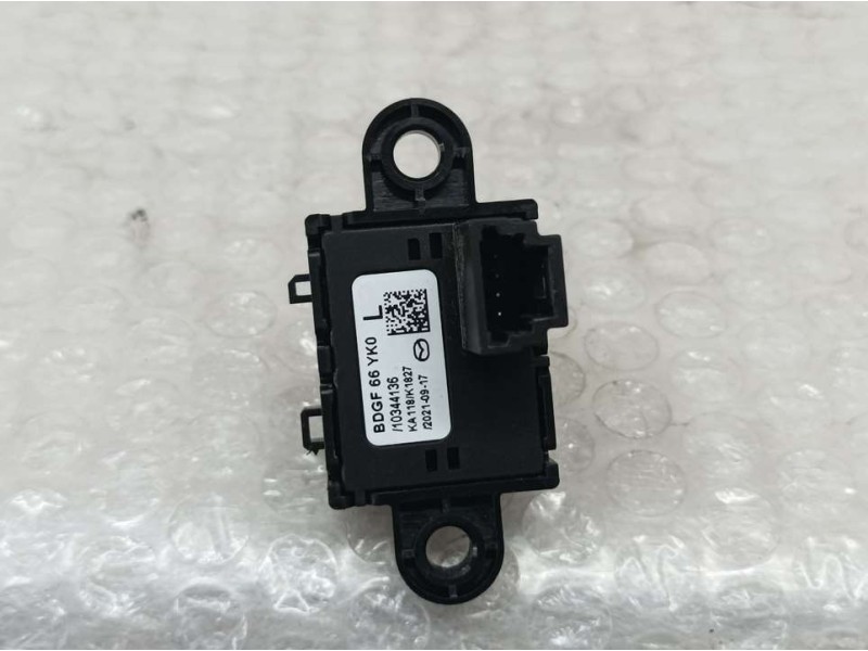 Recambio de interruptor para mazda cx-30 basis 2wd referencia OEM IAM BDGF66YK0 10344136 
