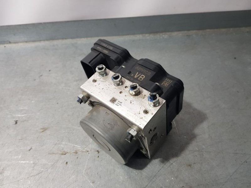 Recambio de abs para toyota c-hr hybrid style plus referencia OEM IAM 8954110080 11304041330 