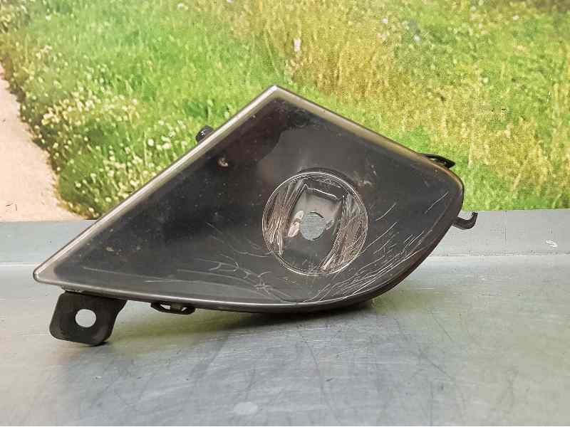 Recambio de faro antiniebla izquierdo para bmw serie 5 berlina (e60) 520i referencia OEM IAM 63177177711 0305083001 AGRIETADO
