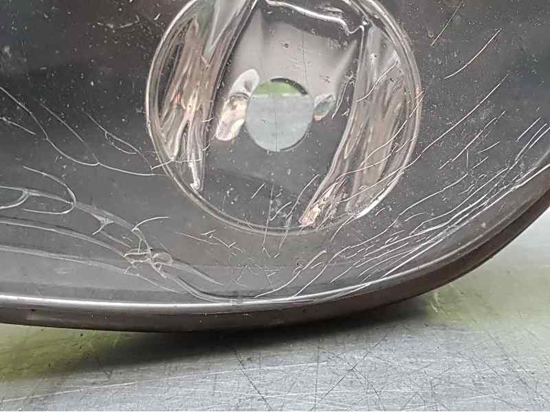 Recambio de faro antiniebla izquierdo para bmw serie 5 berlina (e60) 520i referencia OEM IAM 63177177711 0305083001 AGRIETADO