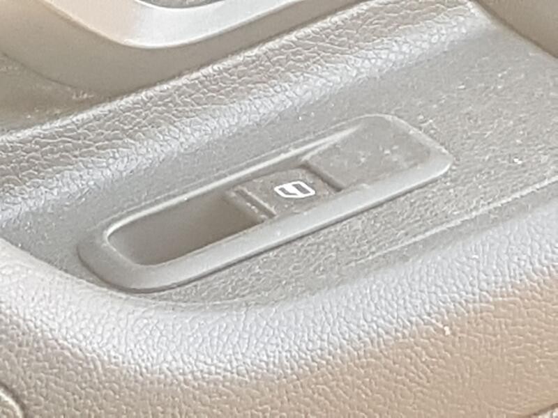 Recambio de mando elevalunas delantero derecho para skoda fabia ii (542) 1.2 12v referencia OEM IAM 5J0959855REH  