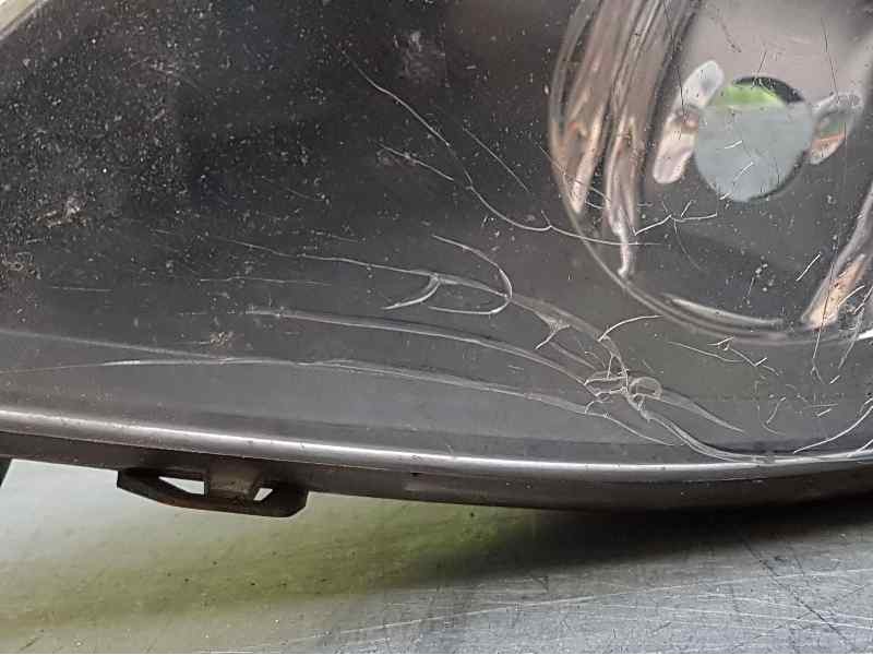 Recambio de faro antiniebla izquierdo para bmw serie 5 berlina (e60) 520i referencia OEM IAM 63177177711 0305083001 AGRIETADO