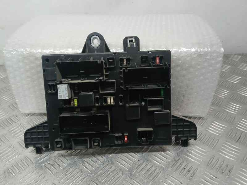 Recambio de caja reles / fusibles para opel astra j lim. cosmo referencia OEM IAM 13368651 365927271 