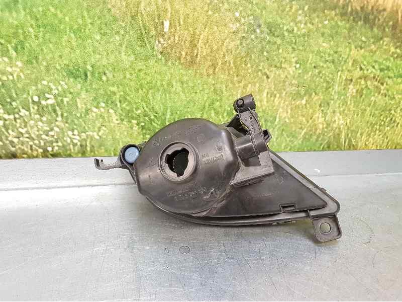 Recambio de faro antiniebla izquierdo para bmw serie 5 berlina (e60) 520i referencia OEM IAM 63177177711 0305083001 AGRIETADO