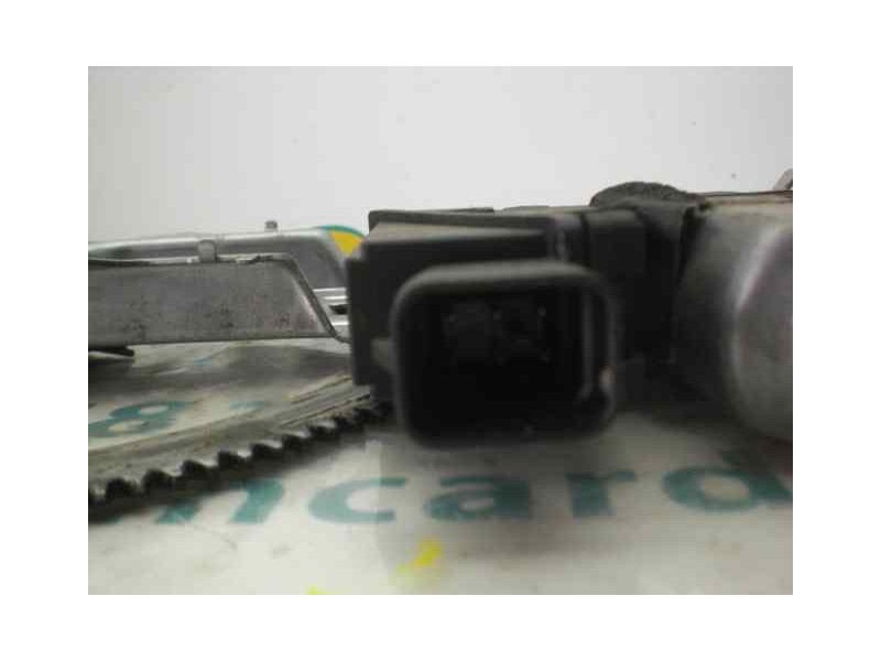 Recambio de elevalunas delantero izquierdo para opel corsa c 1.2 16v cat (z 12 xe / lw4) referencia OEM IAM   