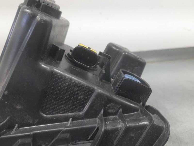 Recambio de faro antiniebla derecho para mg zs suv (azs1) 1.0 t-gdi referencia OEM IAM 10548004 AC231214064 
