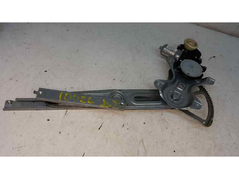Recambio de elevalunas delantero izquierdo para toyota yaris (ksp9/scp9/nlp9) sol referencia OEM IAM  10 PINS ELECTRICO