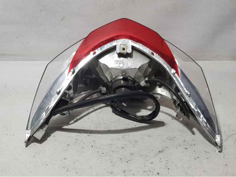 Recambio de piloto trasero central para sym symphony 125 symphony 125 s referencia OEM IAM 61920180930  