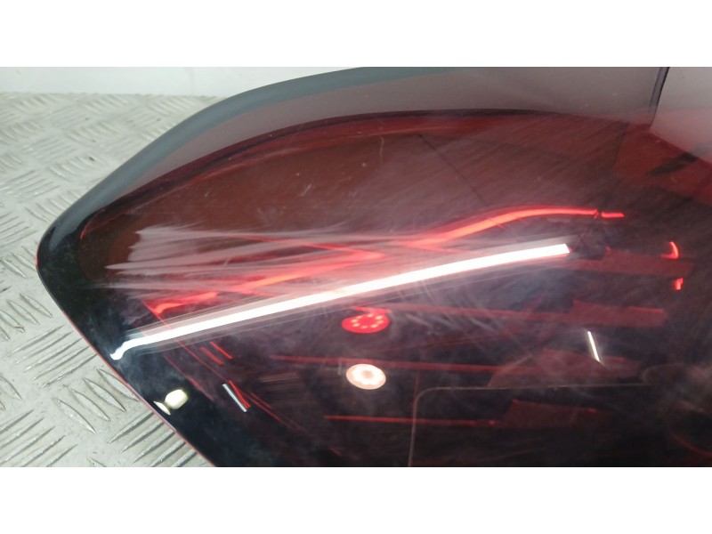 Recambio de piloto trasero izquierdo exterior para opel corsa f (p2jo) 1.5 (68) referencia OEM IAM 39162662 TOCADO VALEO 9829317