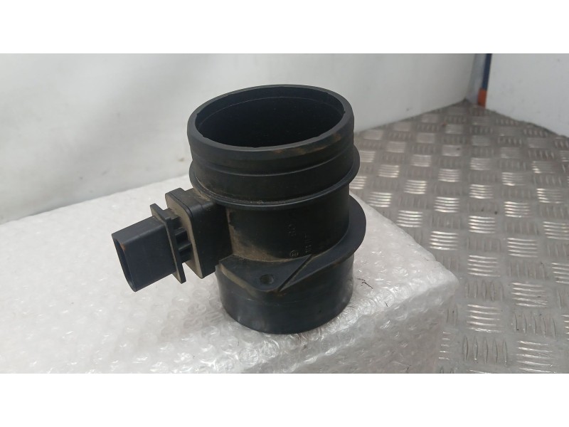 Recambio de caudalimetro para volkswagen transporter t5 autobús (7hb, 7hj, 7eb, 7ej) 2.5 tdi referencia OEM IAM 03G906461C  0281