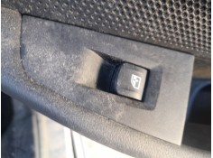 Recambio de mando elevalunas trasero derecho para bmw serie 1 lim. (f40) 118d referencia OEM IAM 61317950756  