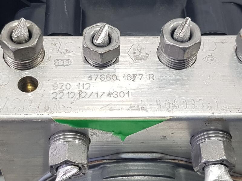 Recambio de abs para renault captur ii evolution referencia OEM IAM 4766001677R  