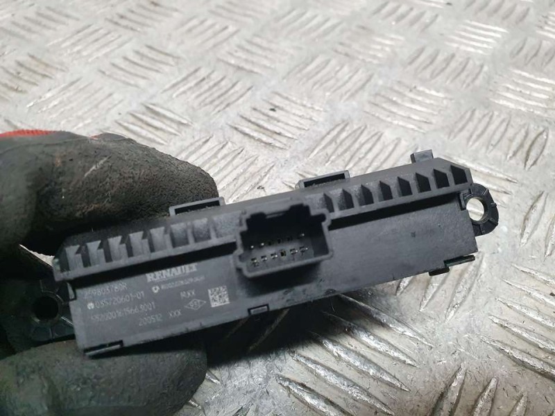 Recambio de mando multifuncion para renault clio v zen referencia OEM IAM 259803780R 035720601 