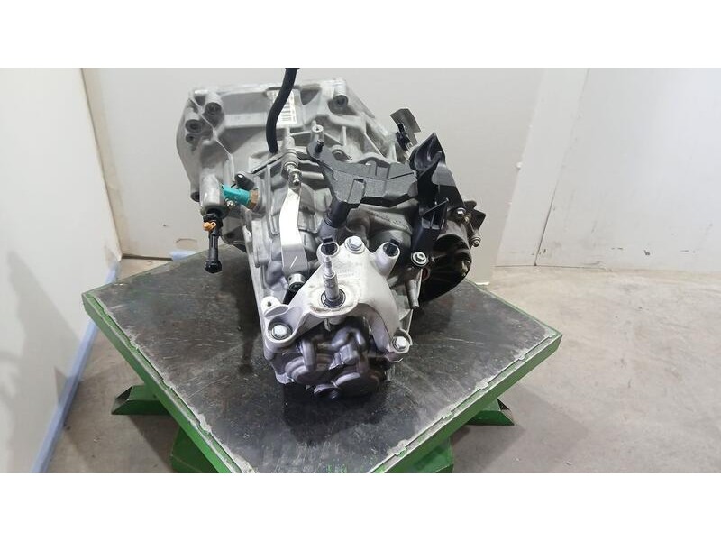 Recambio de caja cambios para renault captur ii evolution referencia OEM IAM JT4002 6 VELOCIDADES A263858 