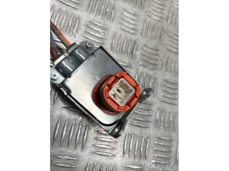 Recambio de modulo electronico para toyota corolla (e21) hybrid active referencia OEM IAM 821H247010B  CABLE CONECTOR DEL CONVER