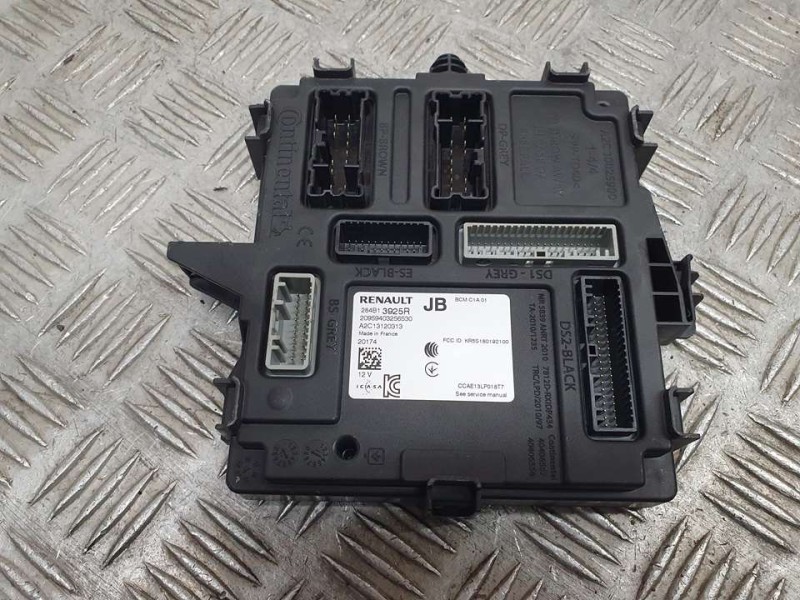 Recambio de modulo electronico para renault clio v zen referencia OEM IAM 284B13925R A2C13120313 