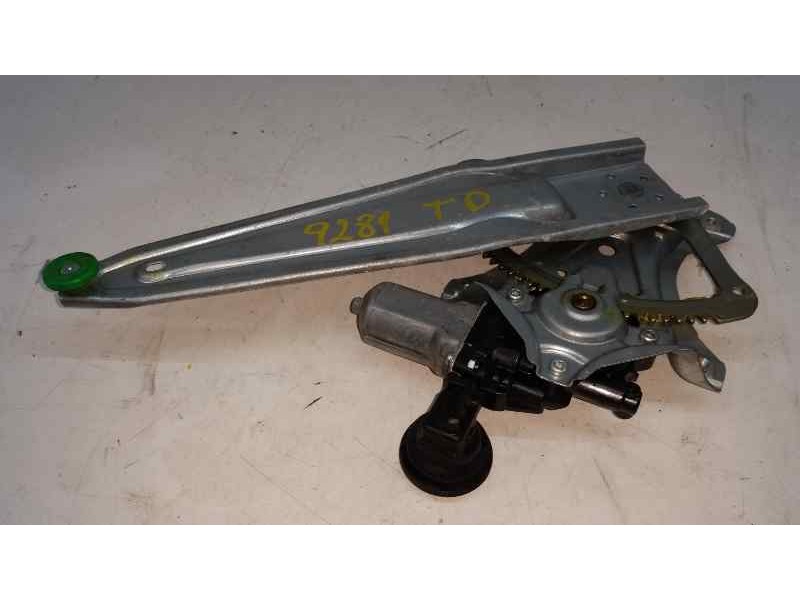 Recambio de elevalunas trasero derecho para toyota auris active referencia OEM IAM  6 PINS ELECTRICO