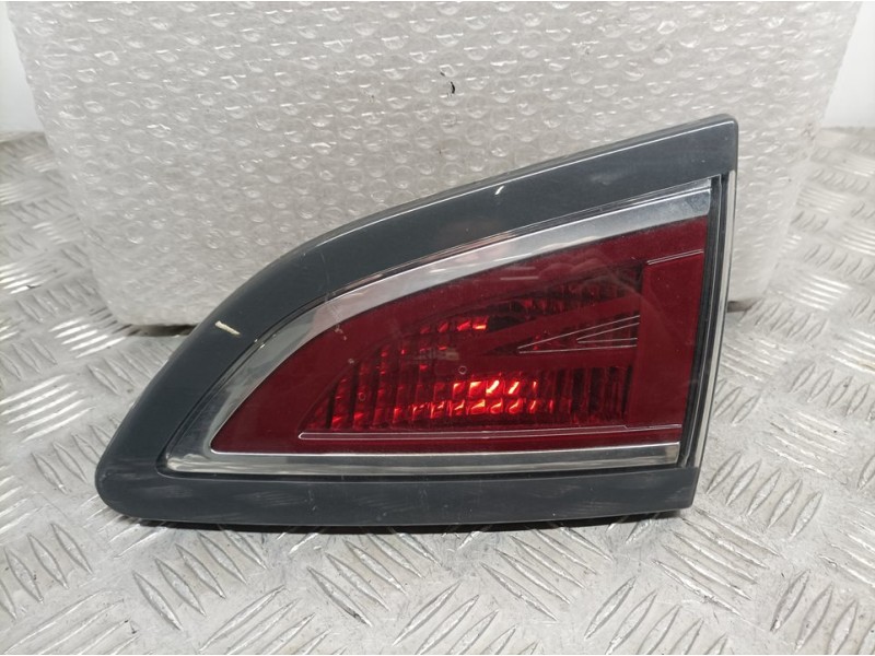 Recambio de piloto trasero derecho para renault scenic iii dynamique referencia OEM IAM 265502369R  INTERIOR TOCADO VALEO